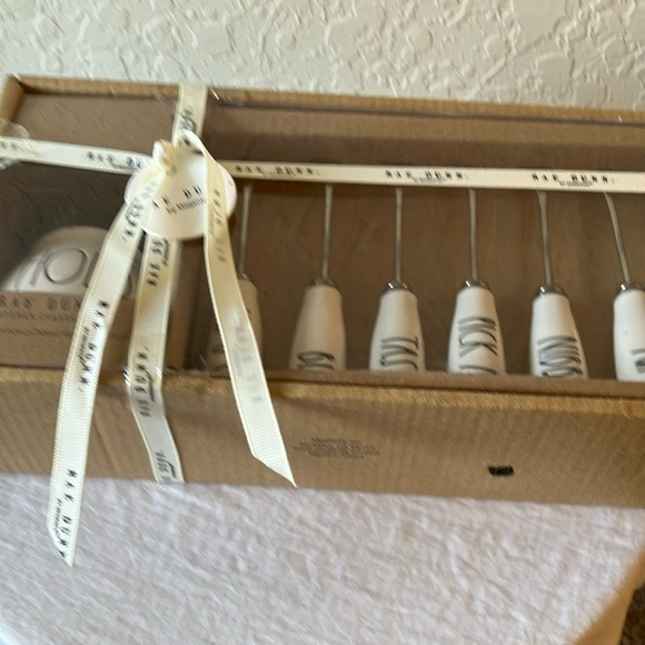 Rae Dunn: set of 6 rounded cheese holder & picks- wear on box - Picture 7 of 16